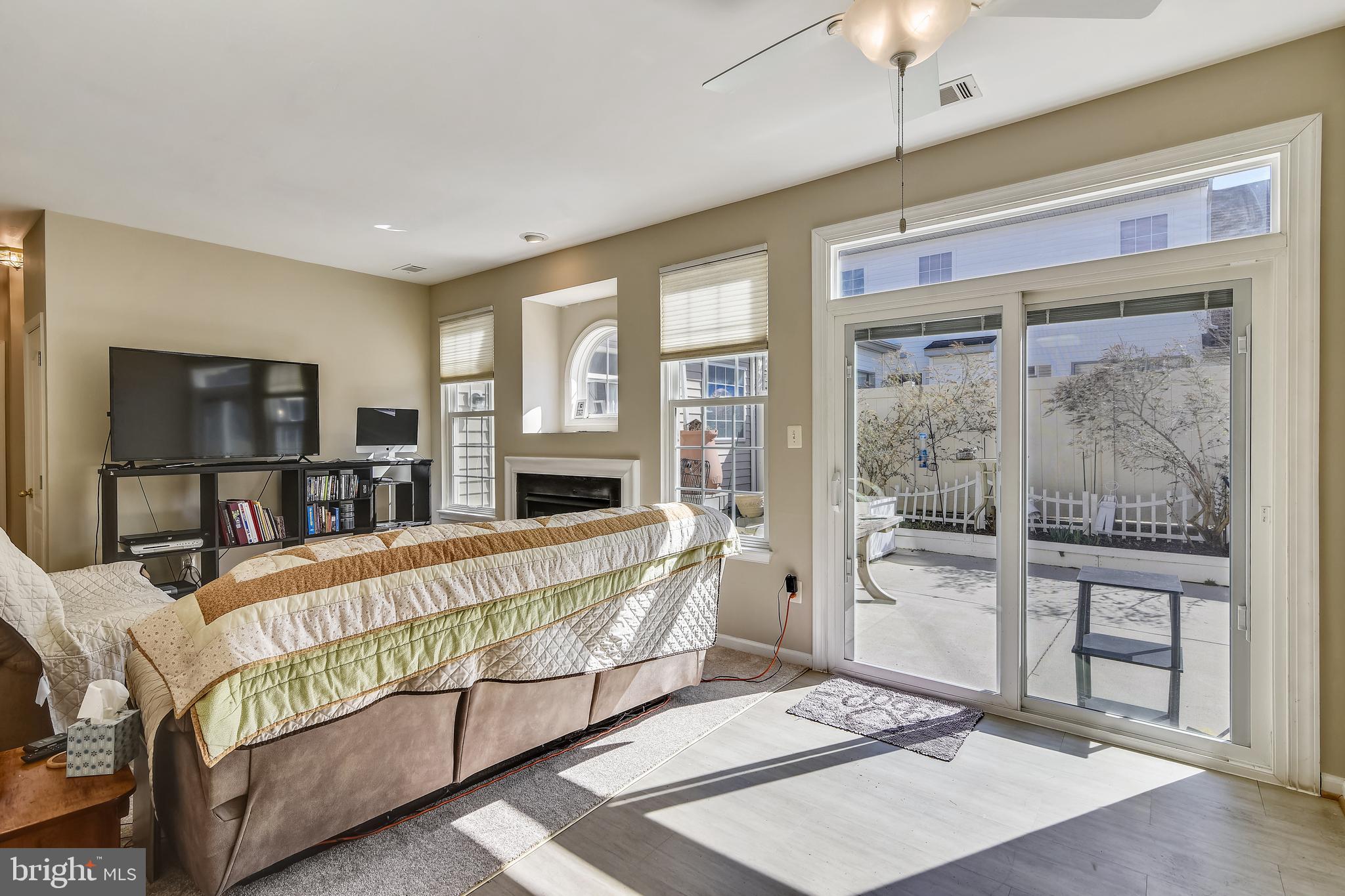 RIDGES AT ASHBURN - Residential