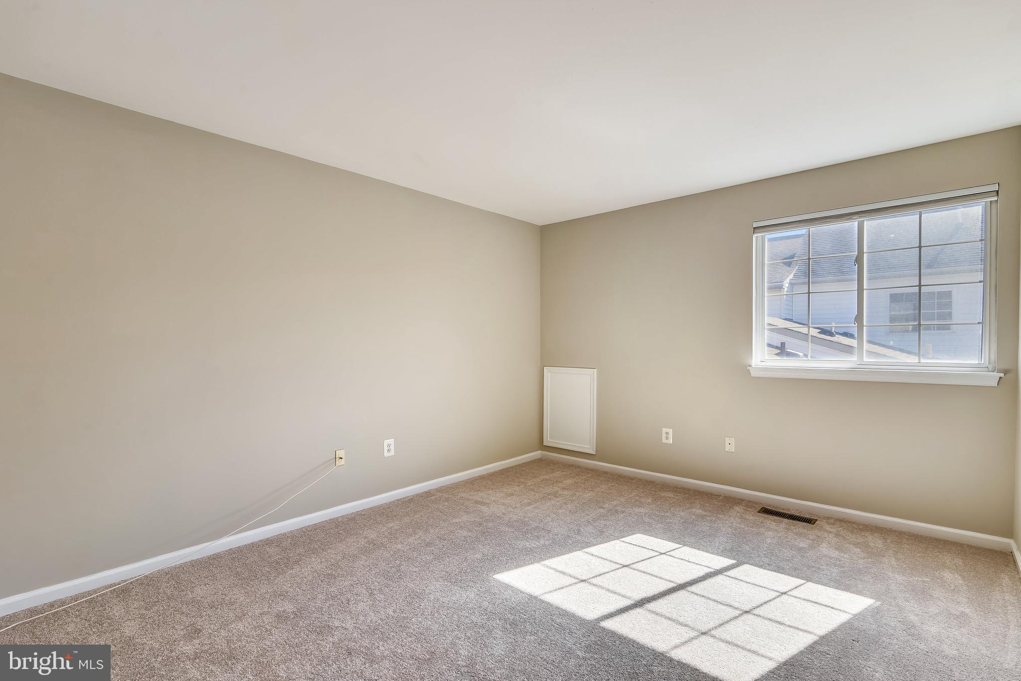 RIDGES AT ASHBURN - Residential