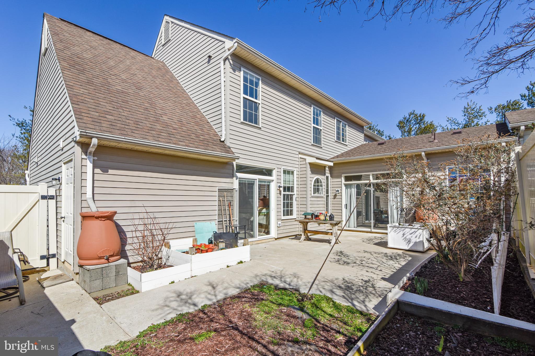 RIDGES AT ASHBURN - Residential