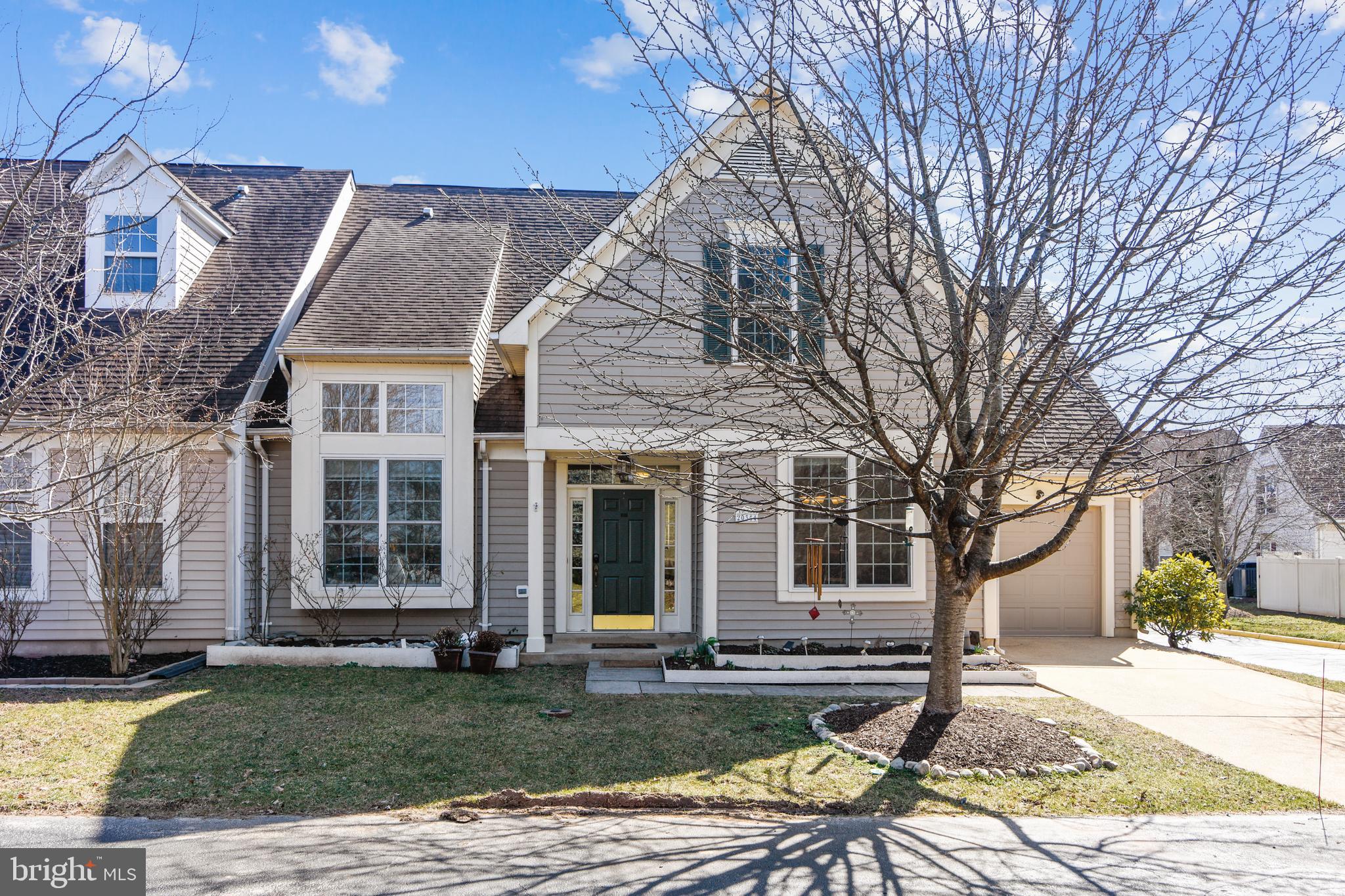 RIDGES AT ASHBURN - Residential