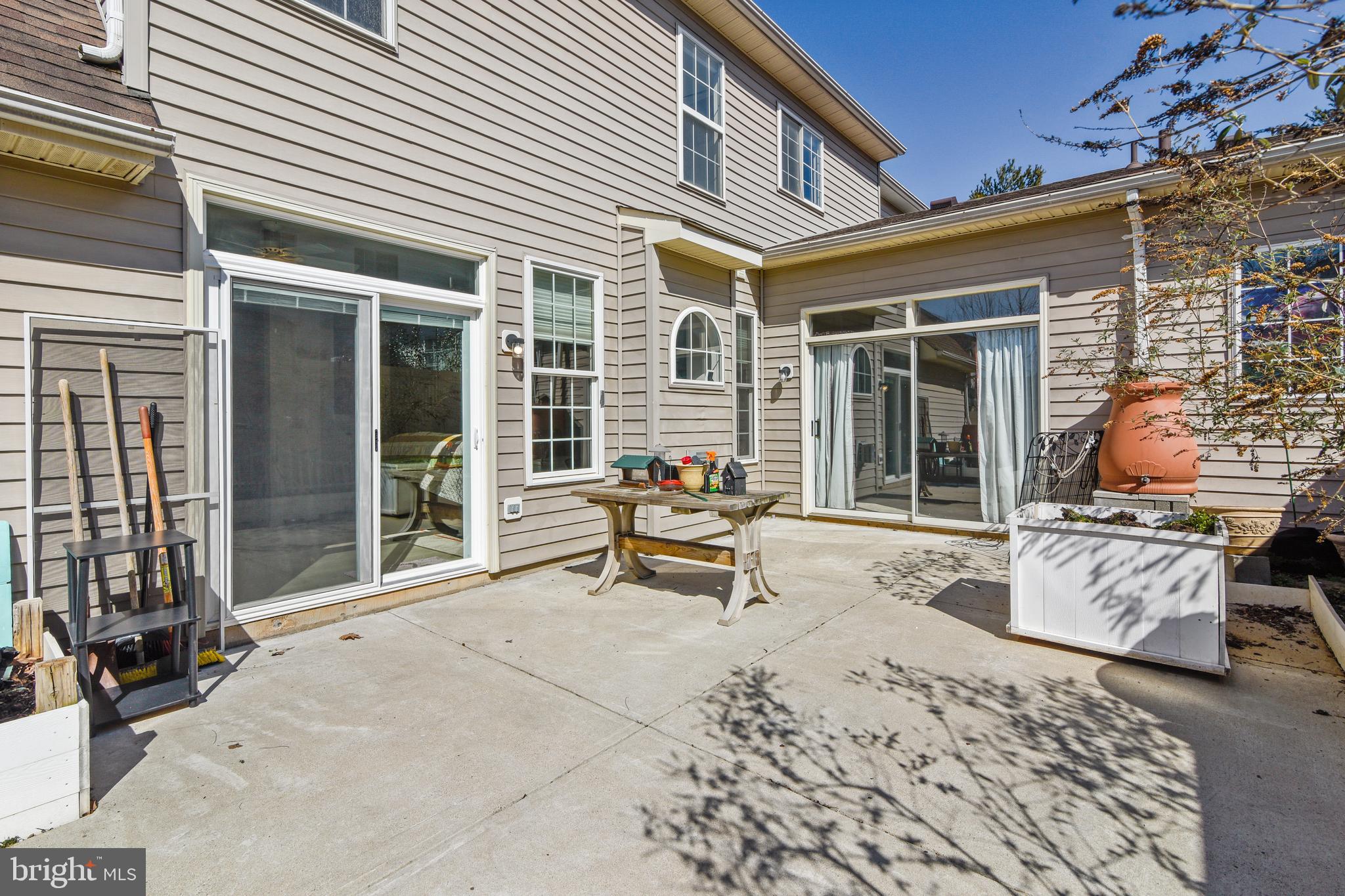 RIDGES AT ASHBURN - Residential