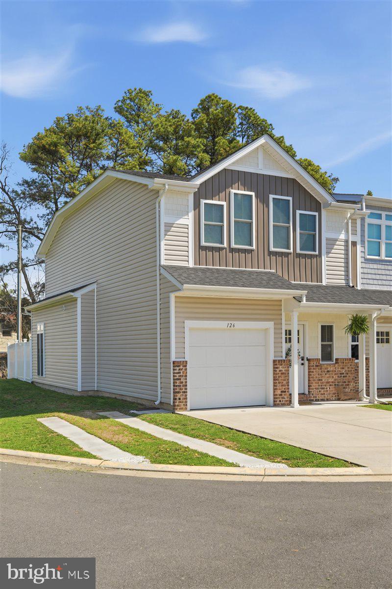 126 STELLA COURT