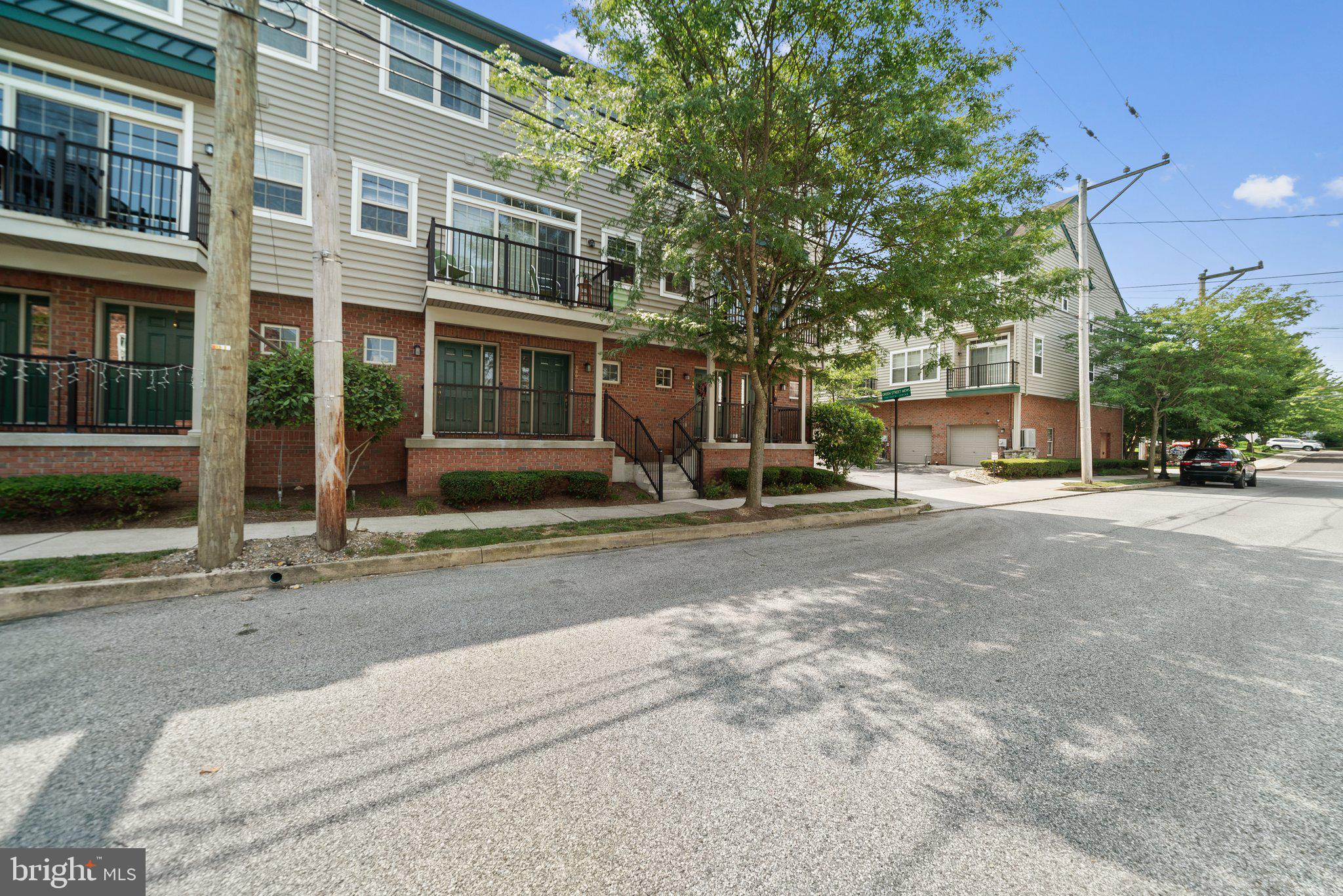 GREEN STREET MEWS - Residential