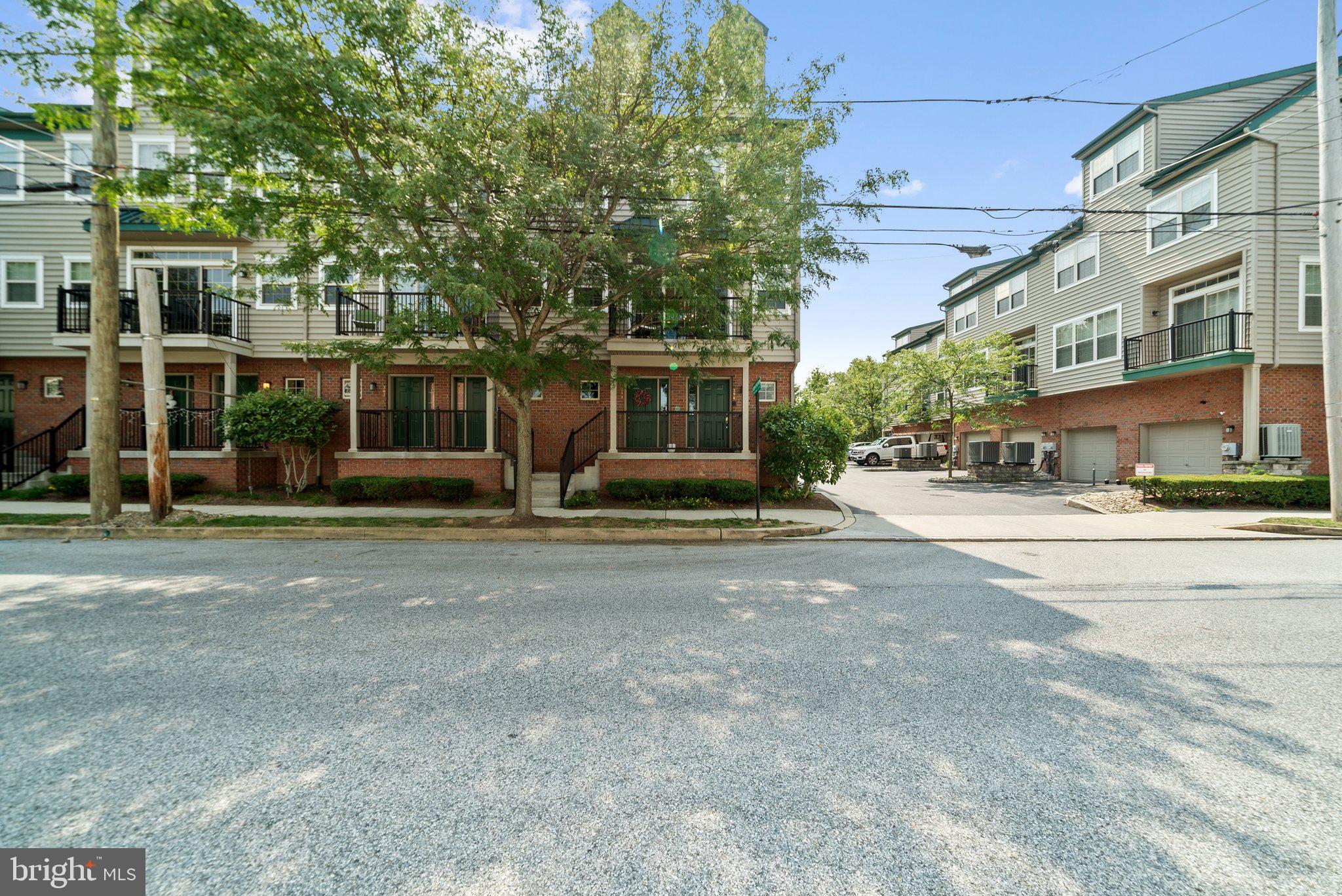 GREEN STREET MEWS - Residential
