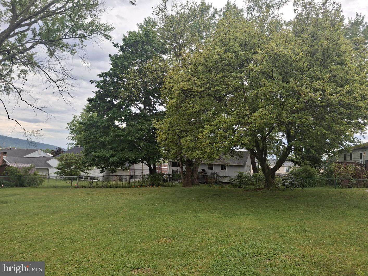 MAPLESIDE - Residential