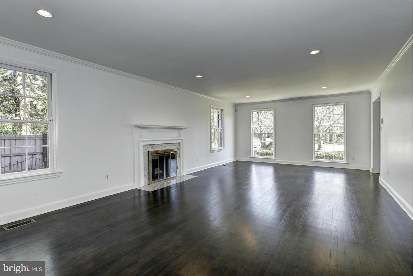 KENWOOD - Residential