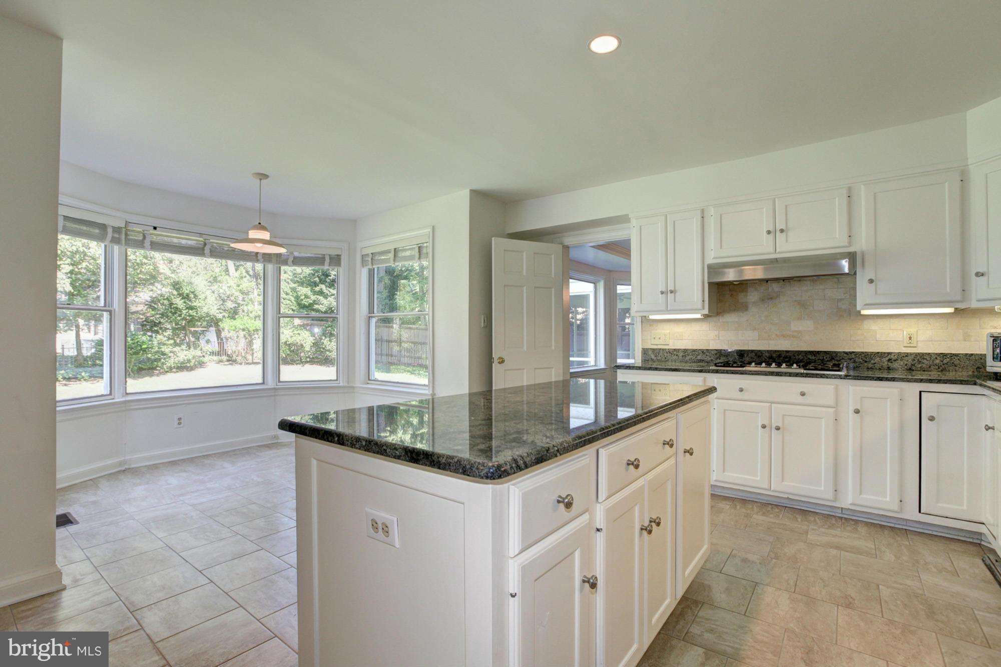 KENWOOD - Residential