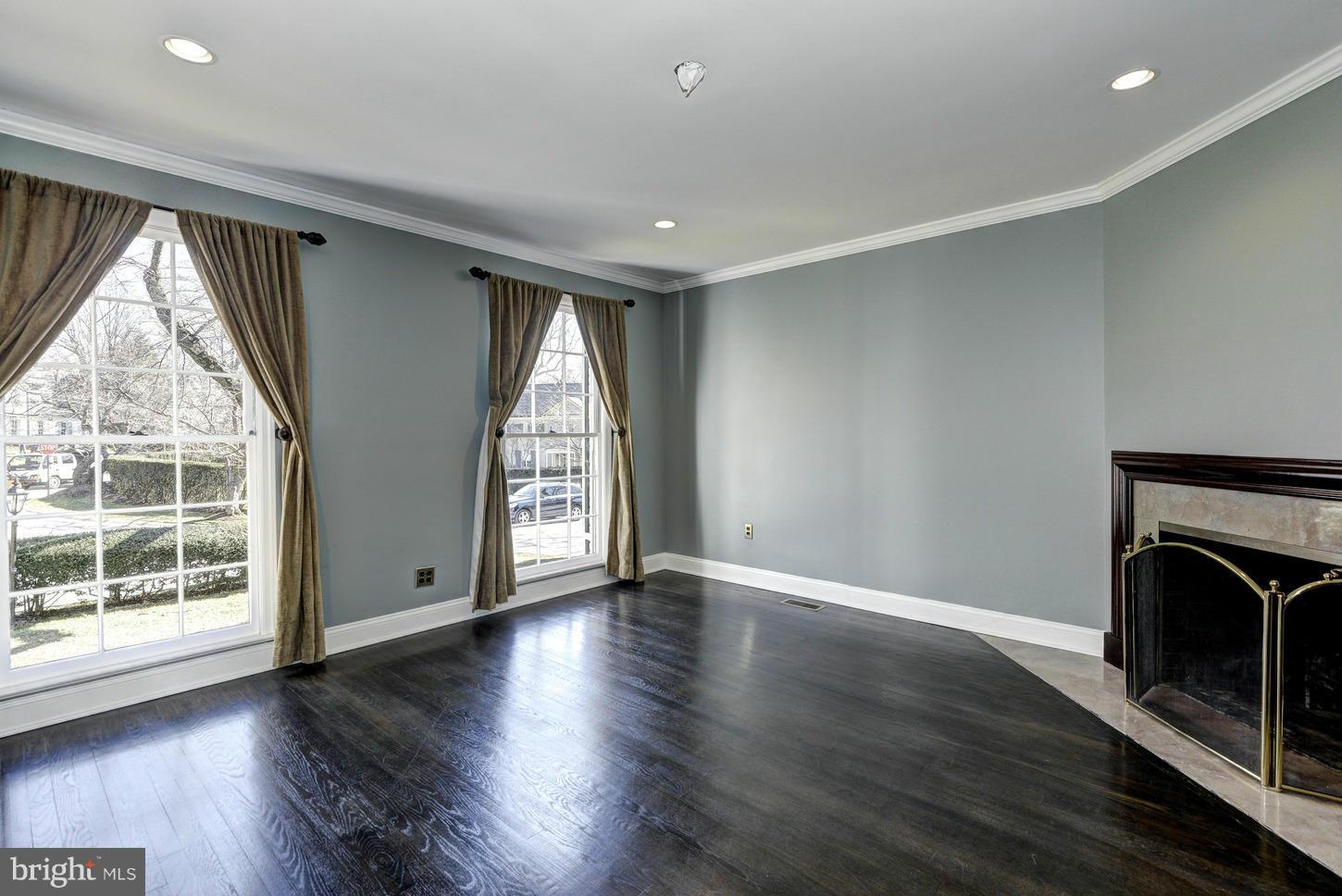 KENWOOD - Residential