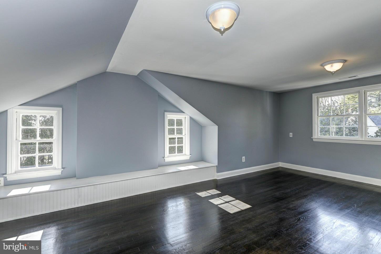 KENWOOD - Residential