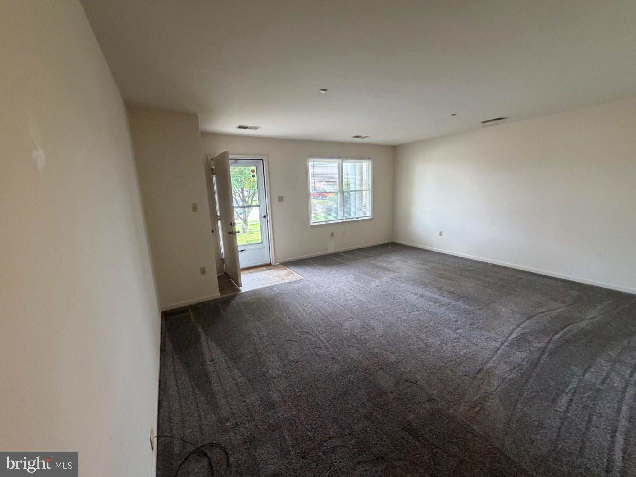 147 SUNFLOWER DRIVE
