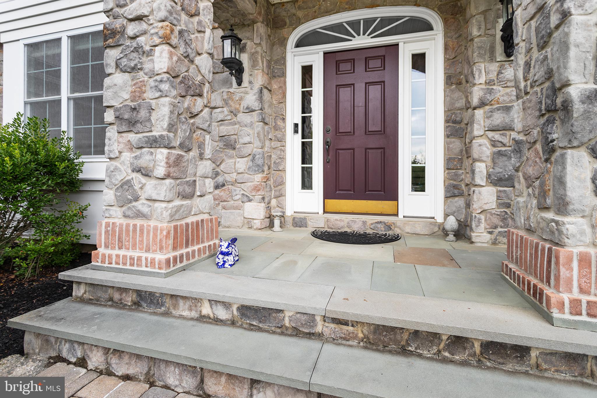 5 PINE VALLEY COURT