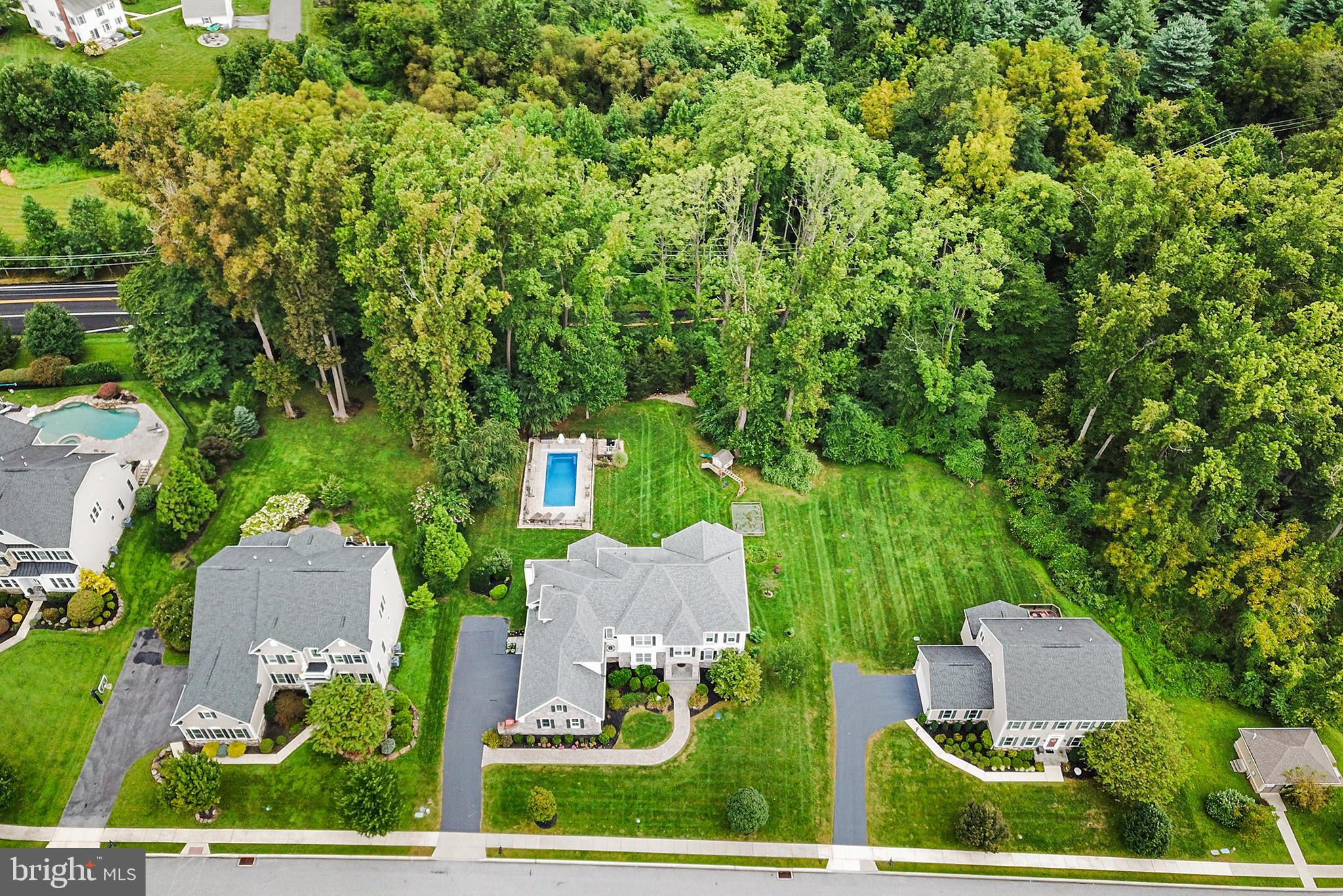 5 PINE VALLEY COURT