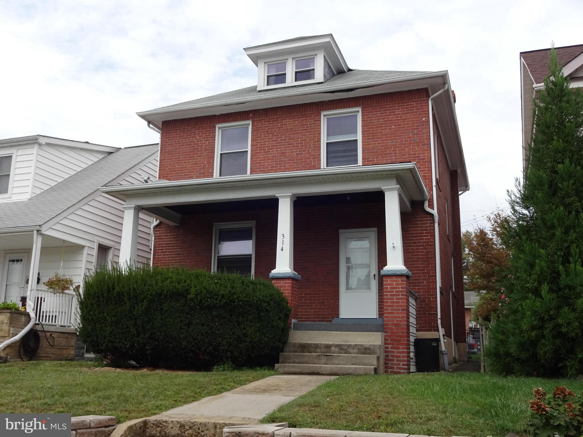 JOHNSON HEIGHTS - Residential