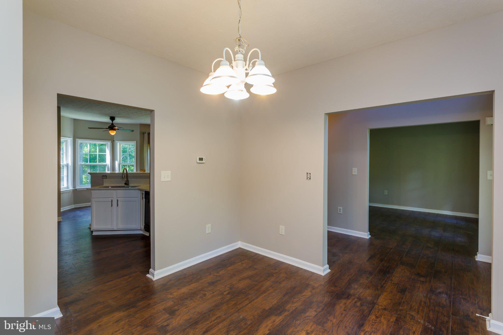 89 ALBERTSON COURT