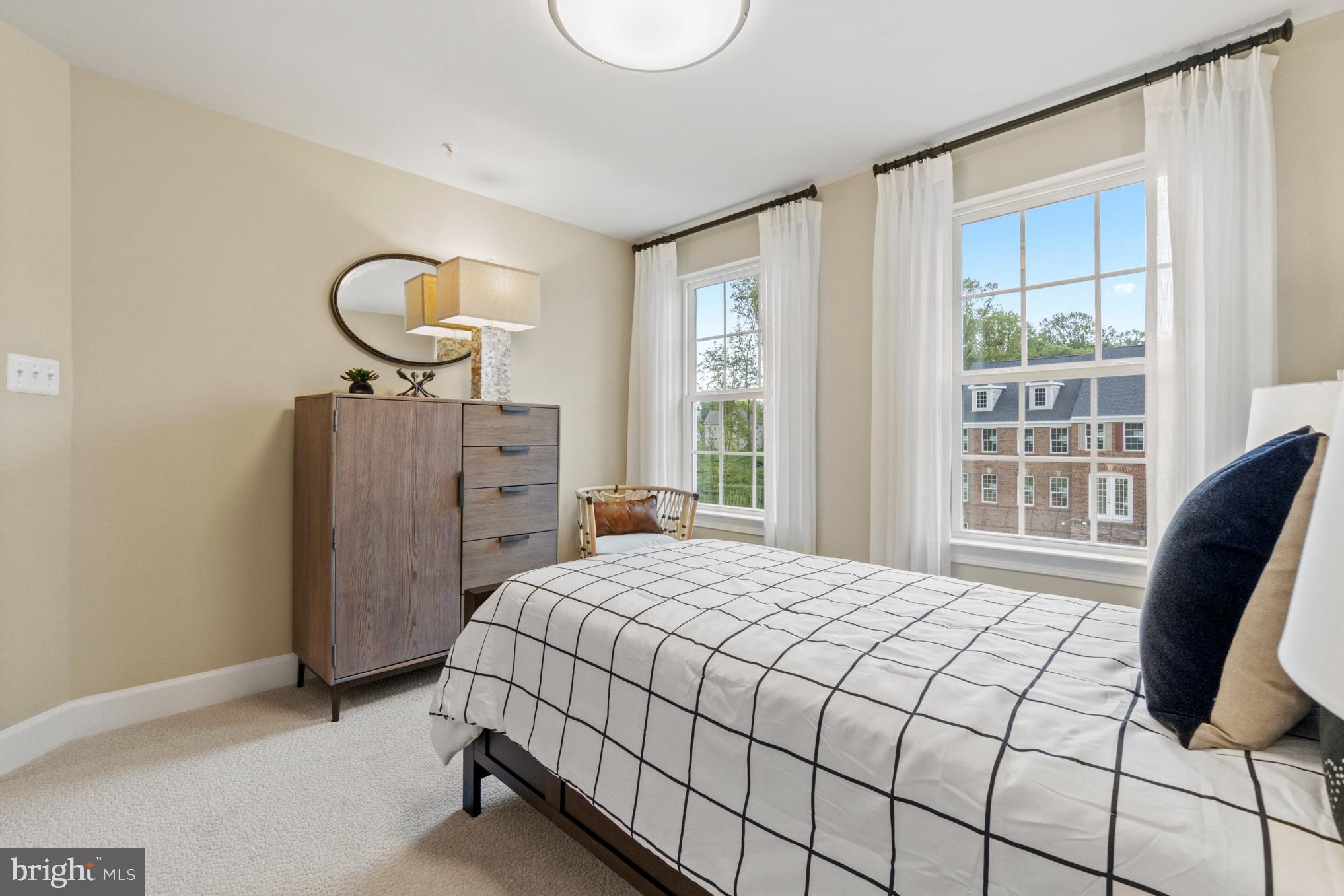 MARLBORO RIDGE - Residential