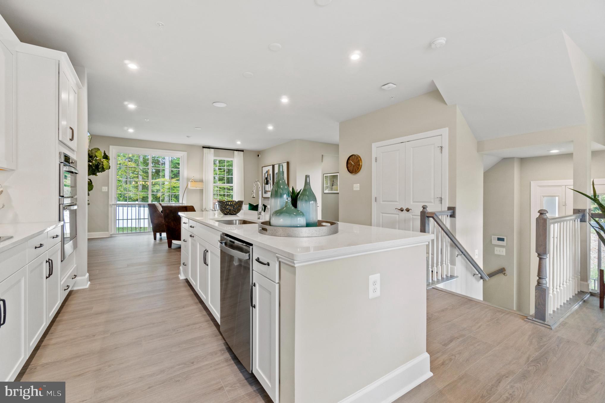 MARLBORO RIDGE - Residential