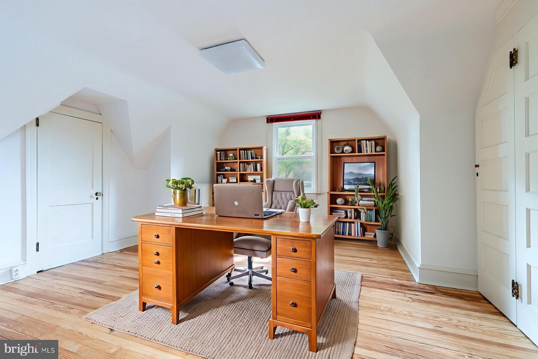 BRYN MAWR - Residential