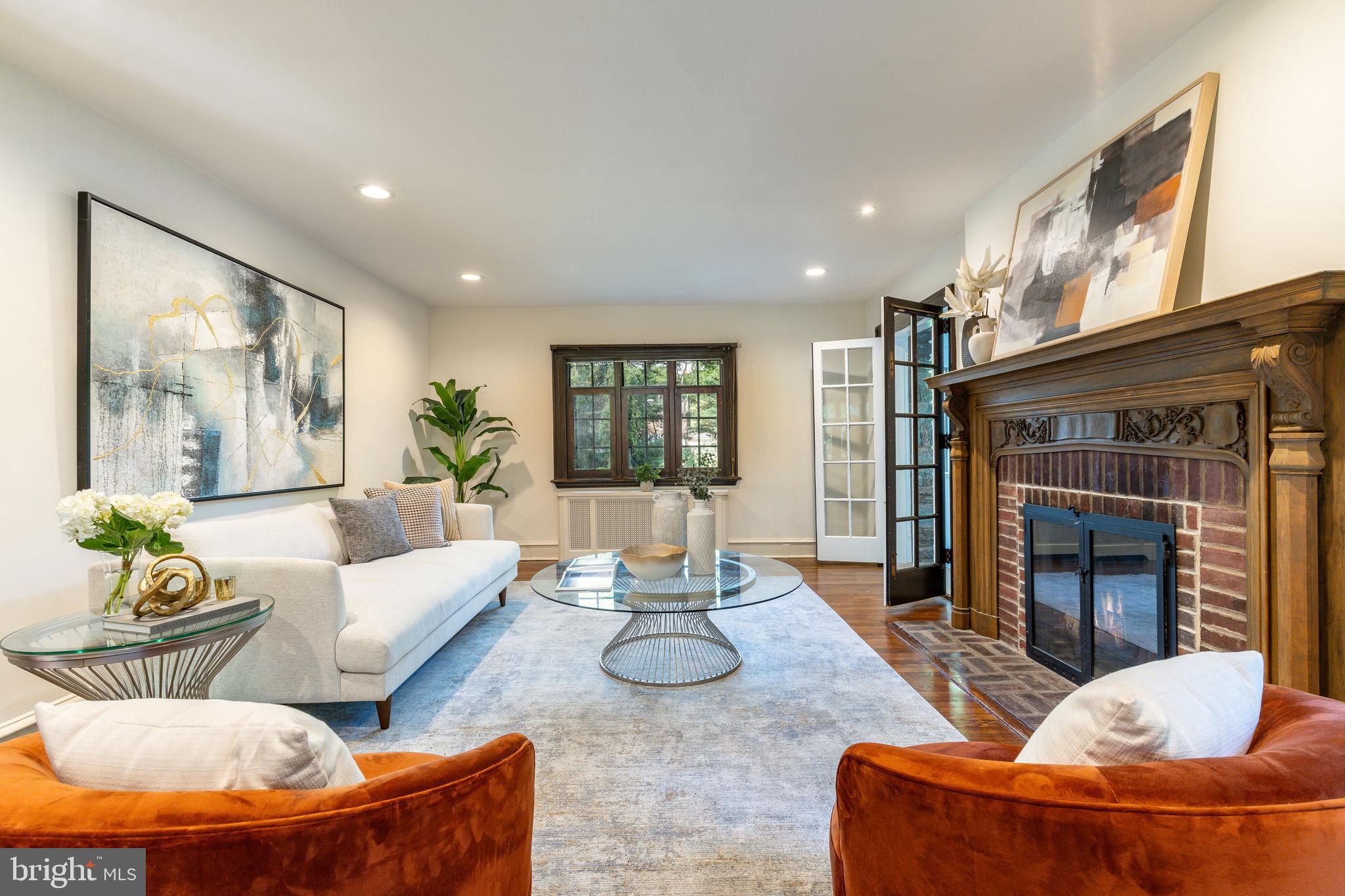 BRYN MAWR - Residential