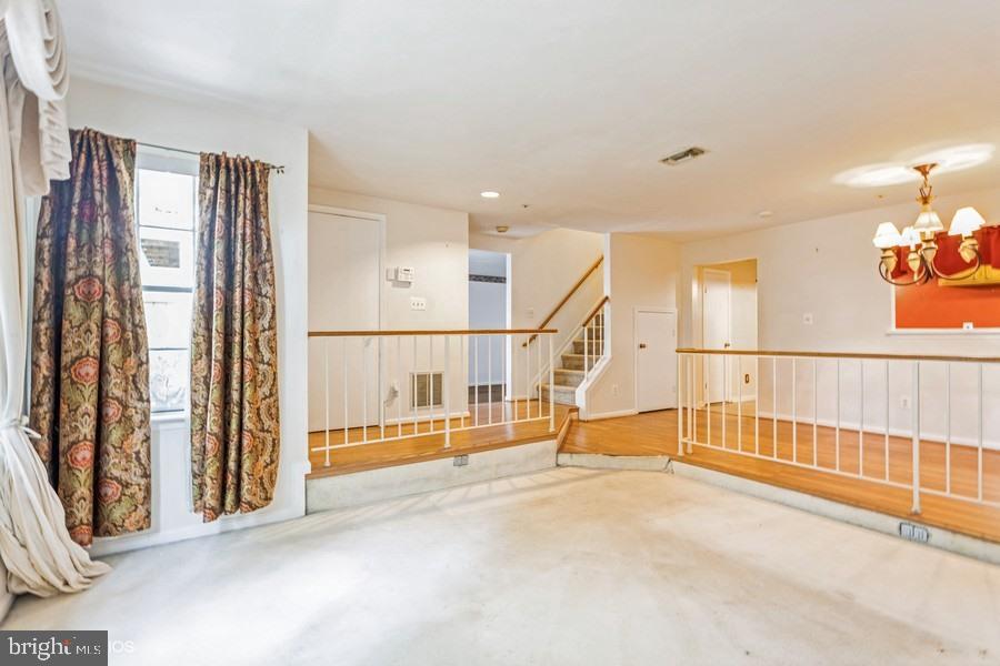 GLENSFORD - Residential