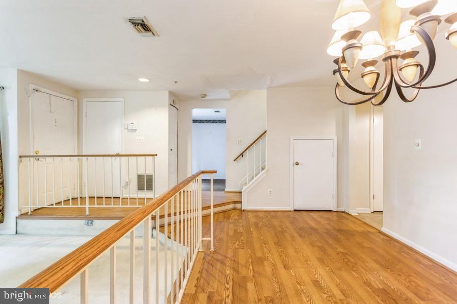 GLENSFORD - Residential