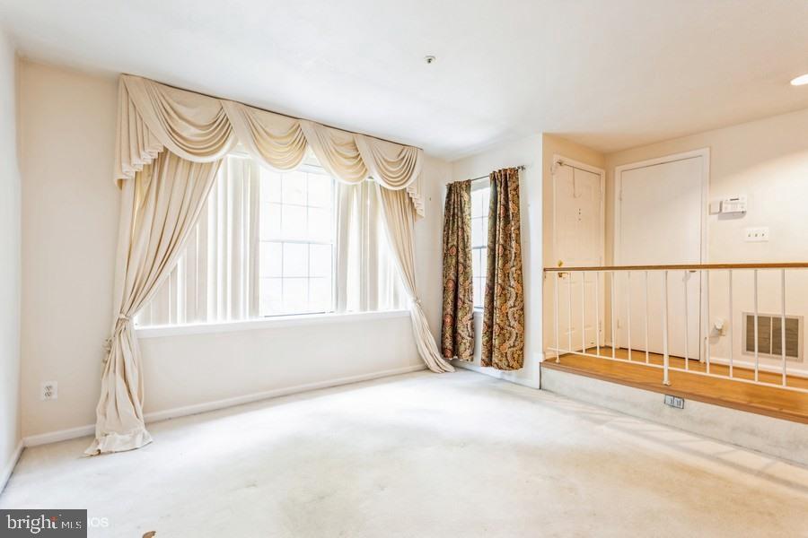 GLENSFORD - Residential