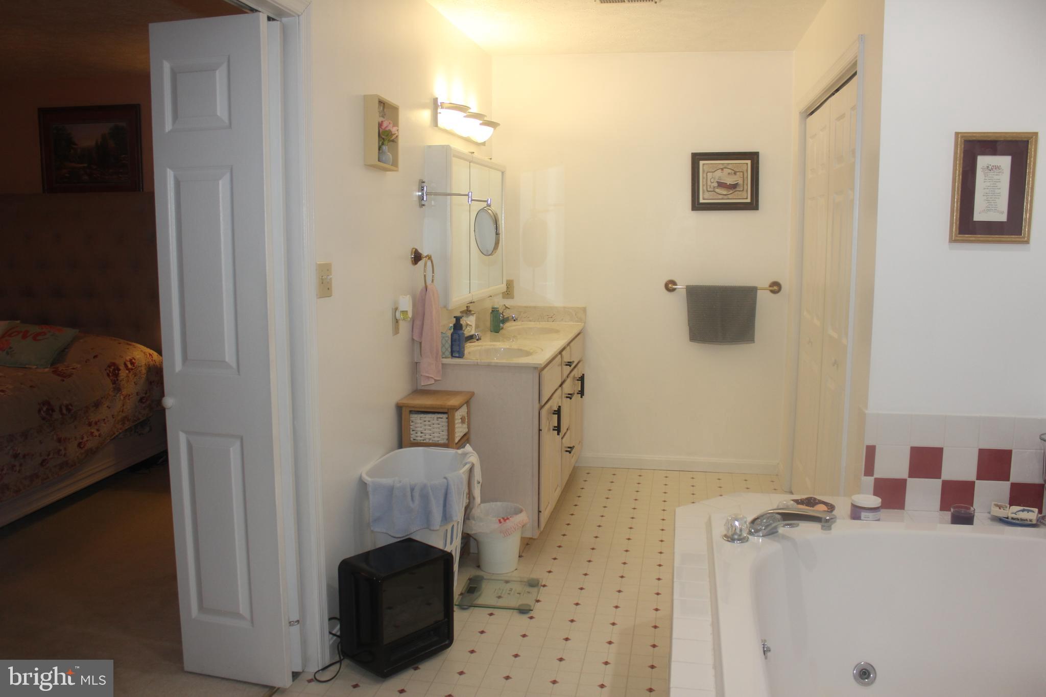 ABELLS RIDGE - Residential