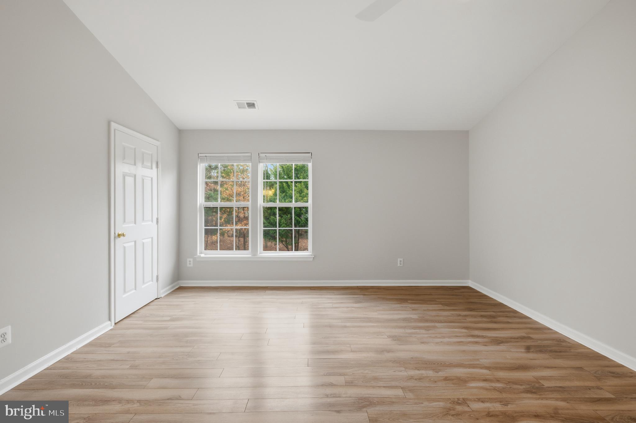 BROOKE FARM - Residential Lease