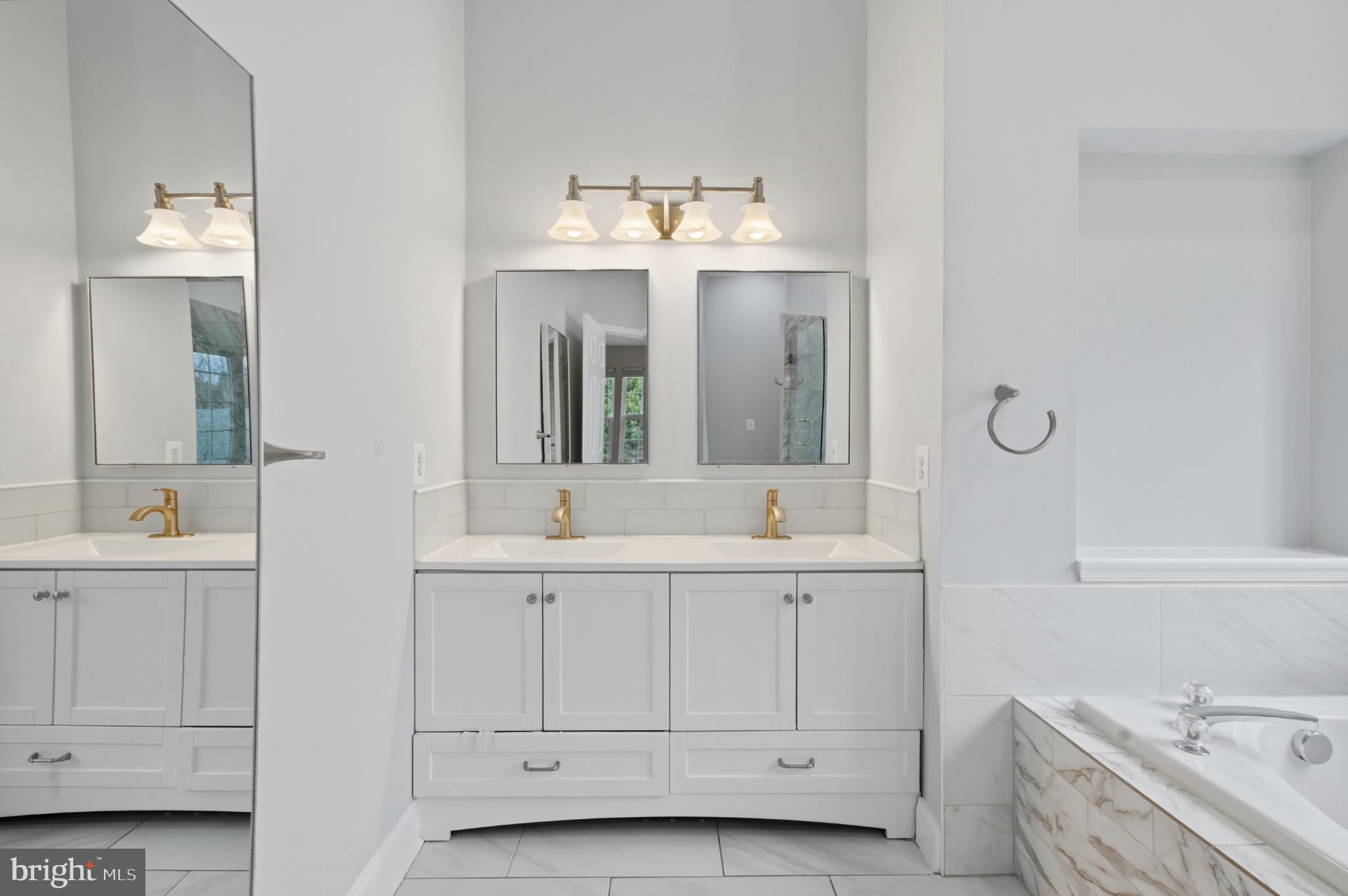 BROOKE FARM - Residential Lease