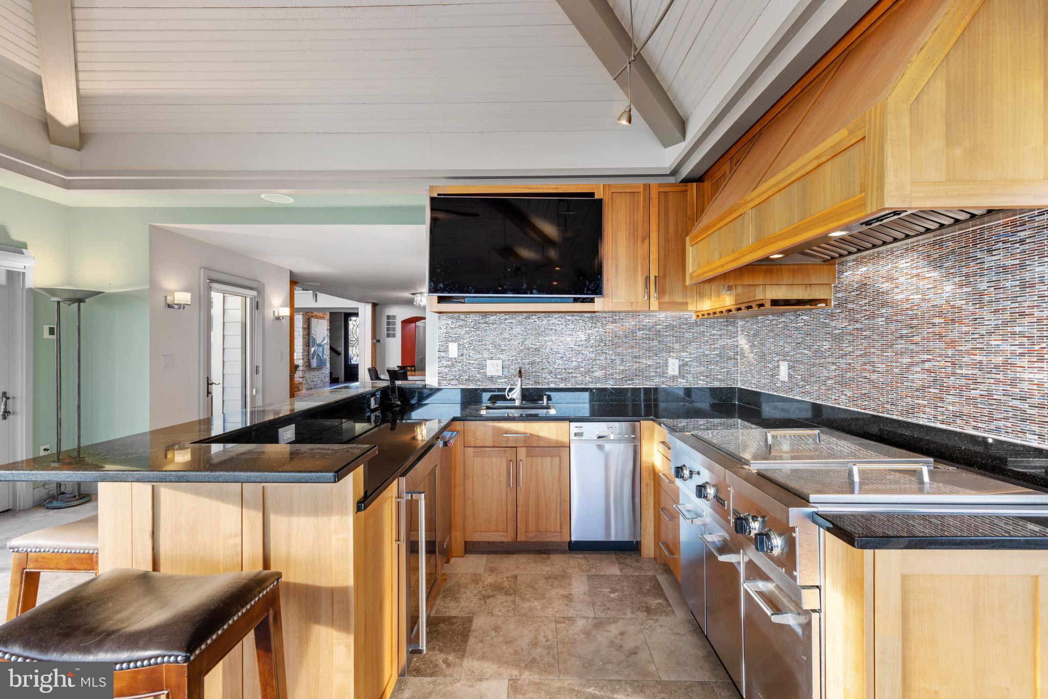 COVE CREEK CLUB - Residential