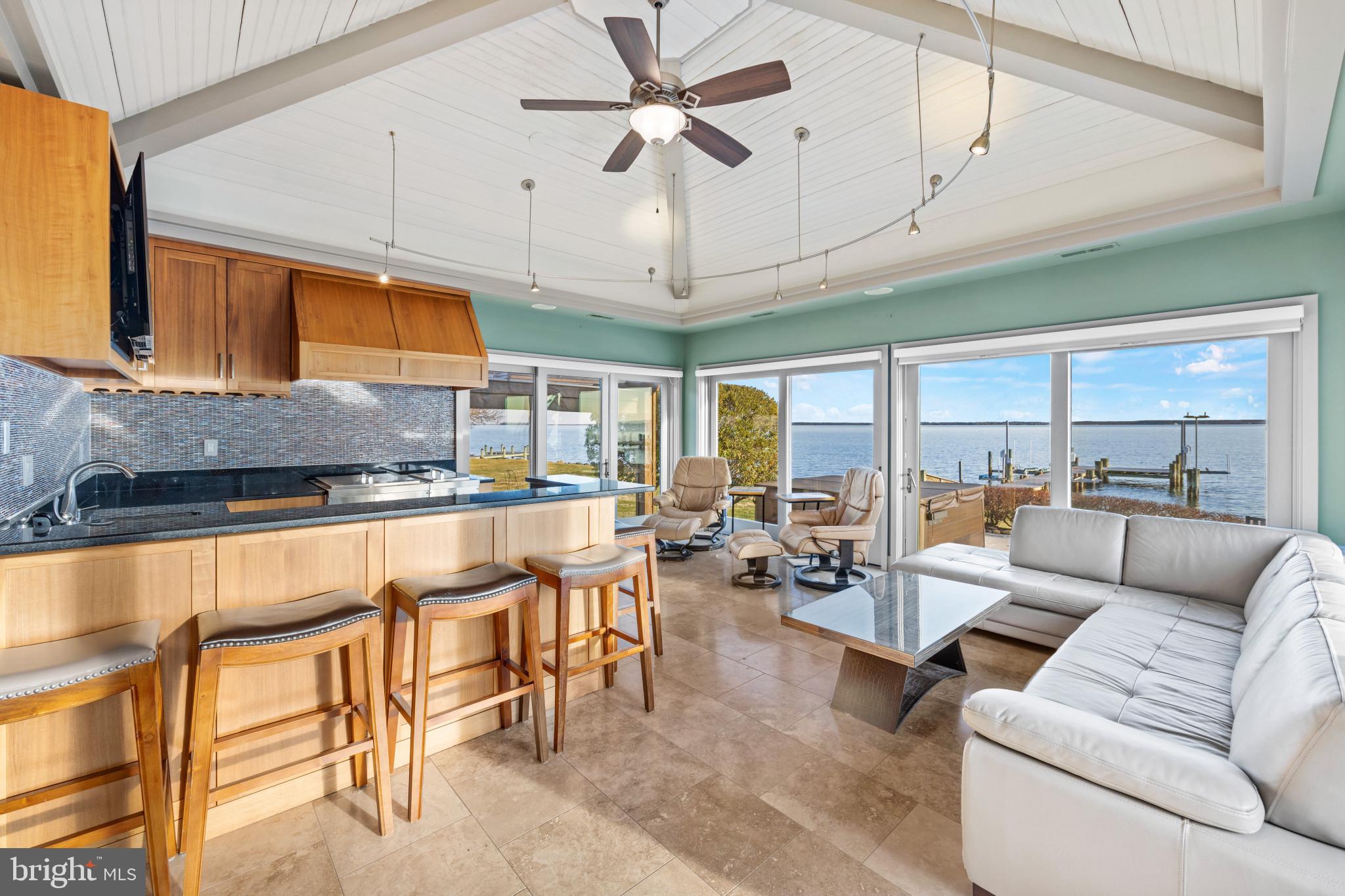 COVE CREEK CLUB - Residential