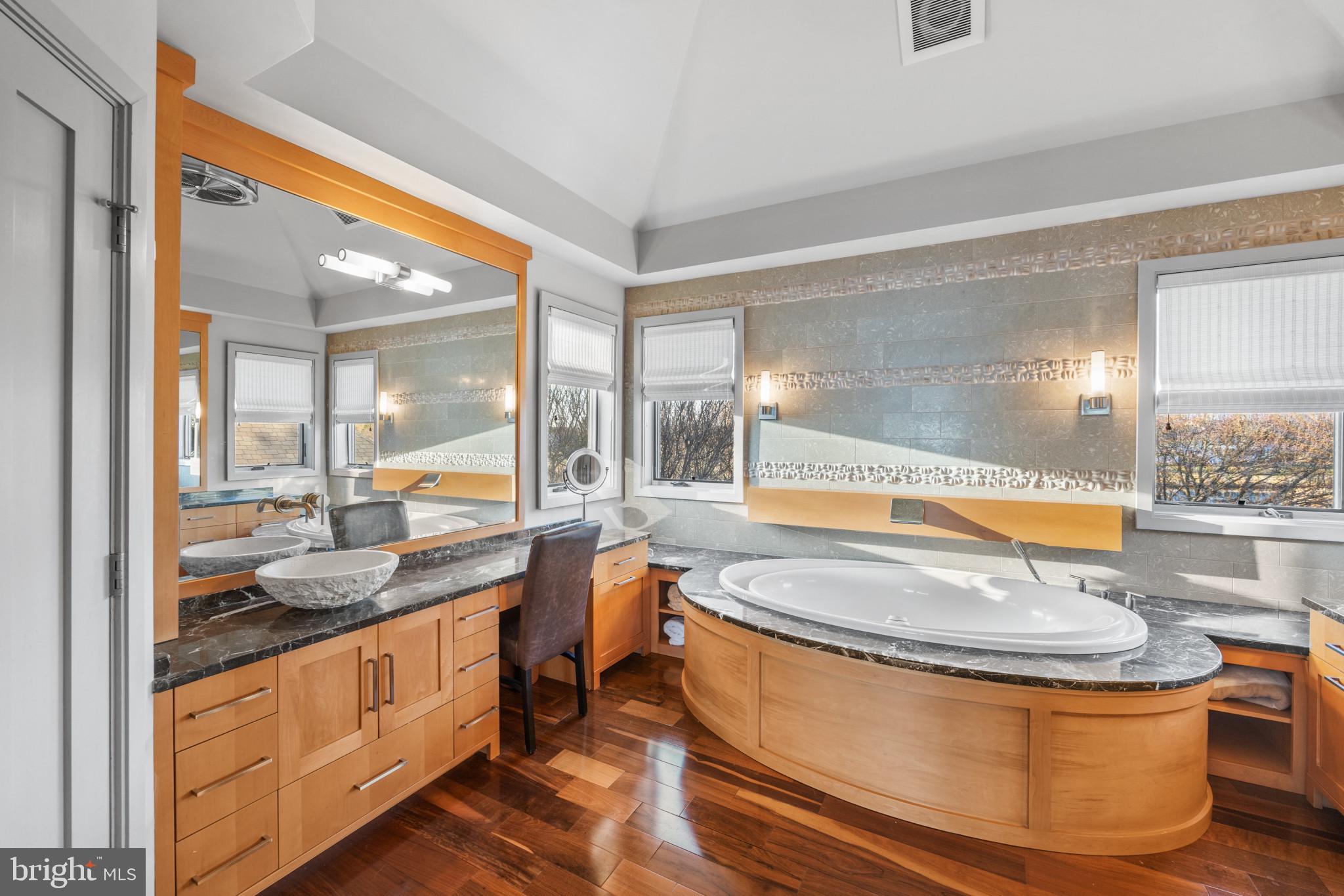 COVE CREEK CLUB - Residential