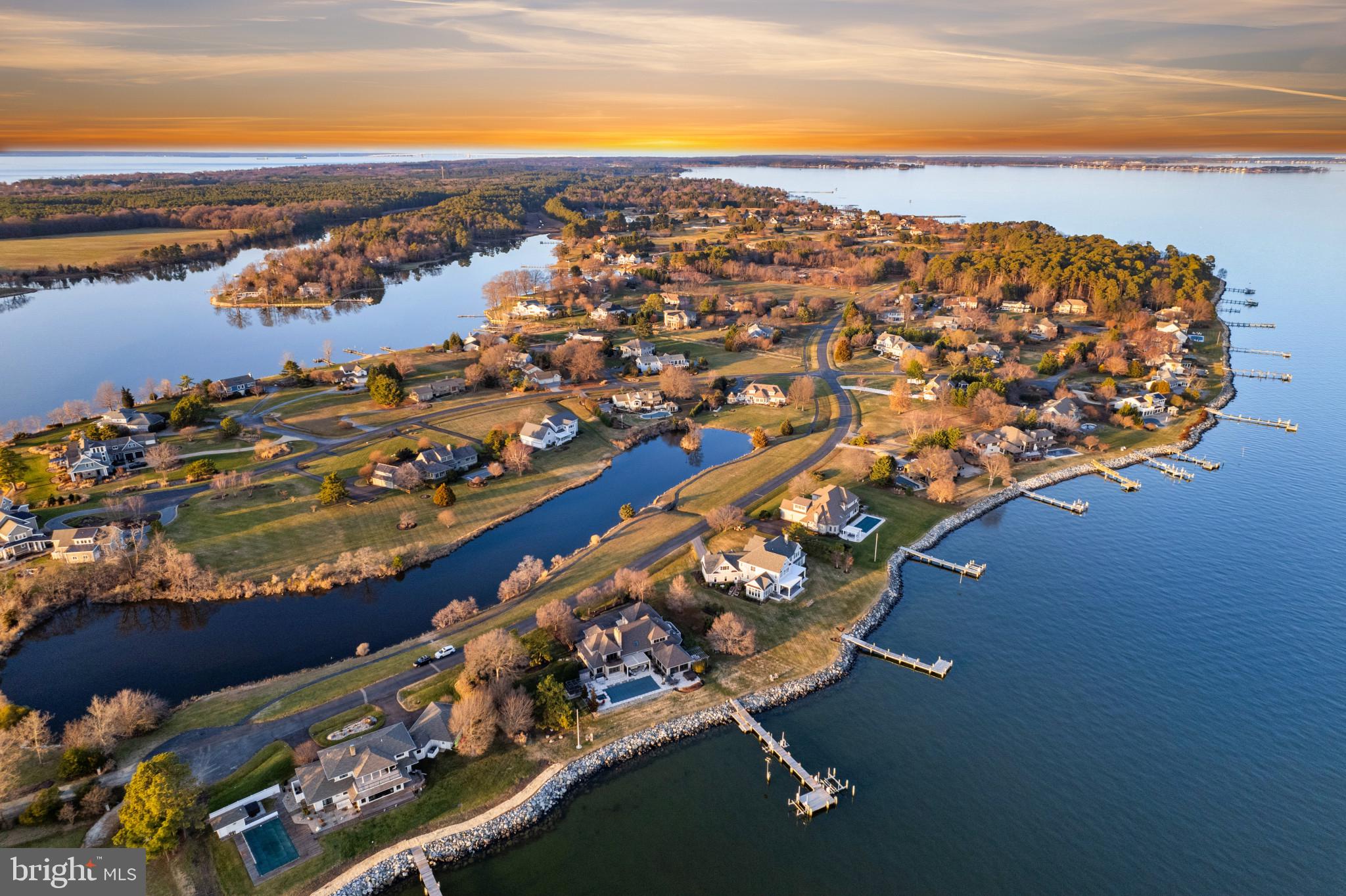 COVE CREEK CLUB - Residential