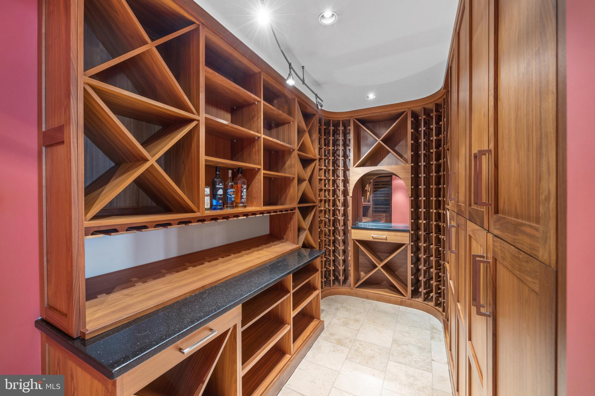 COVE CREEK CLUB - Residential