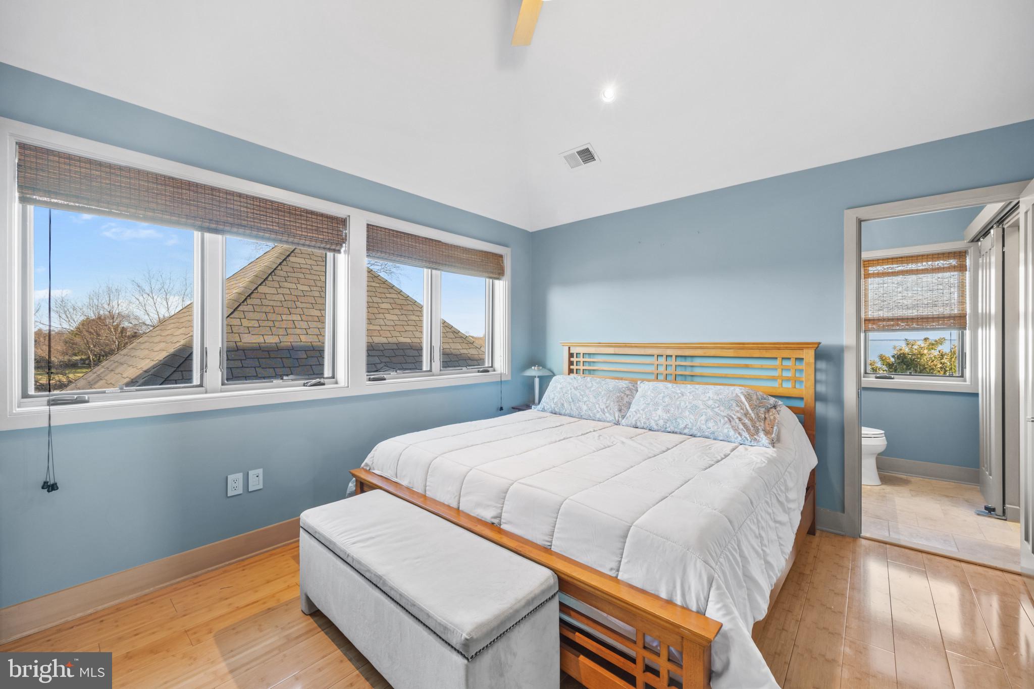 COVE CREEK CLUB - Residential