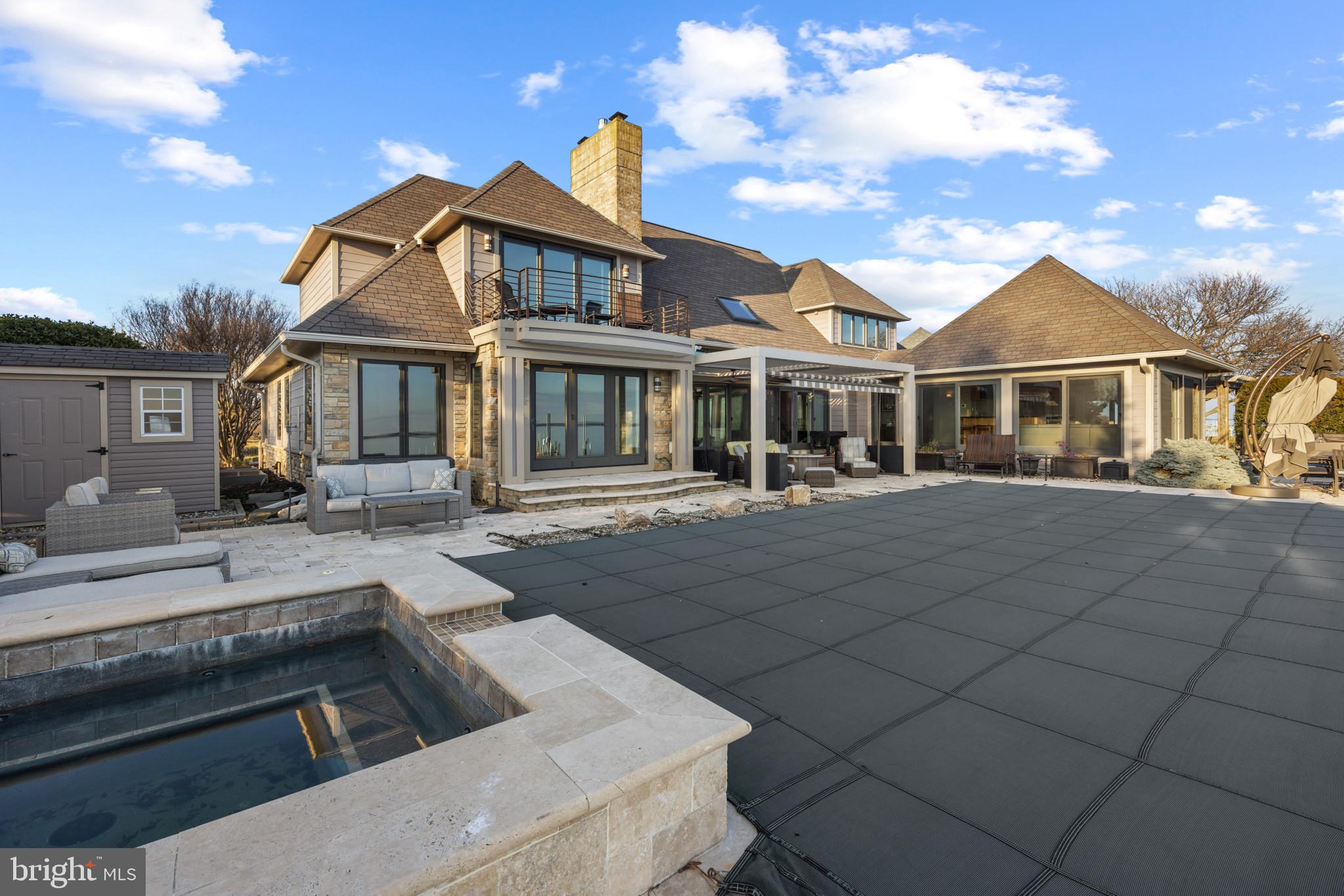 COVE CREEK CLUB - Residential