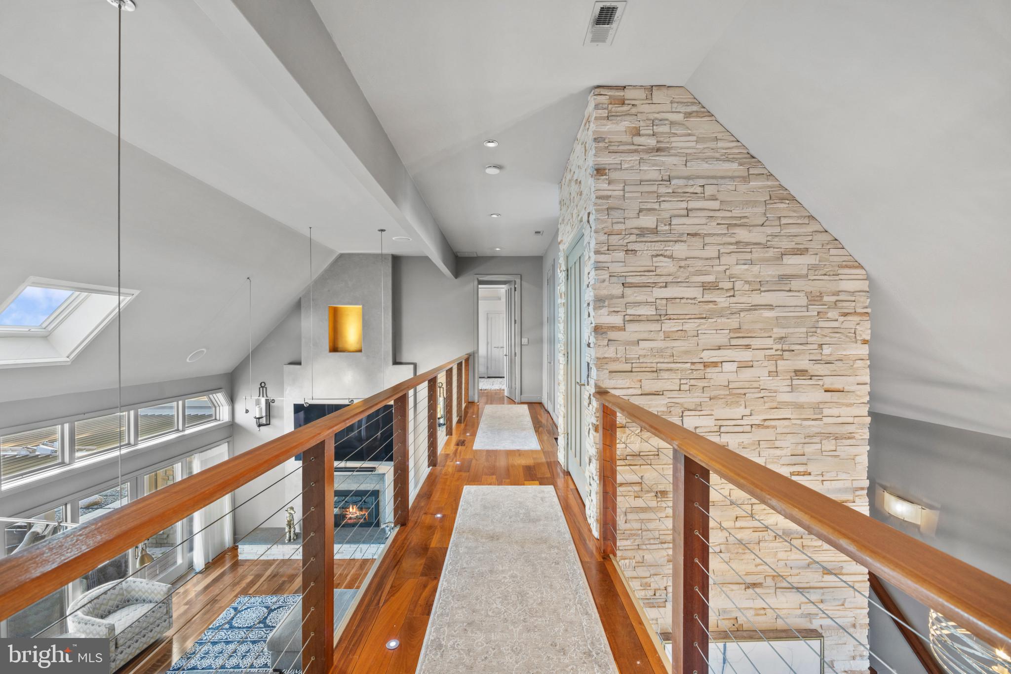 COVE CREEK CLUB - Residential