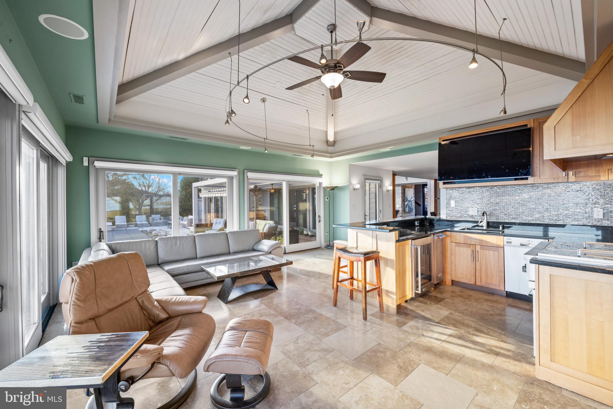 COVE CREEK CLUB - Residential