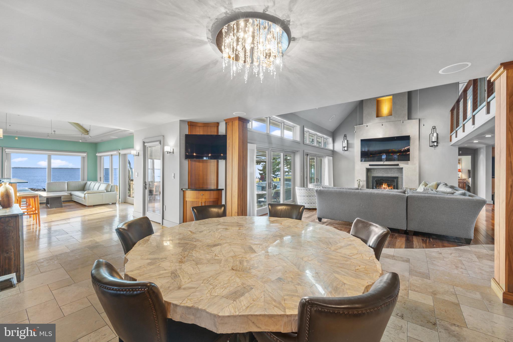 COVE CREEK CLUB - Residential