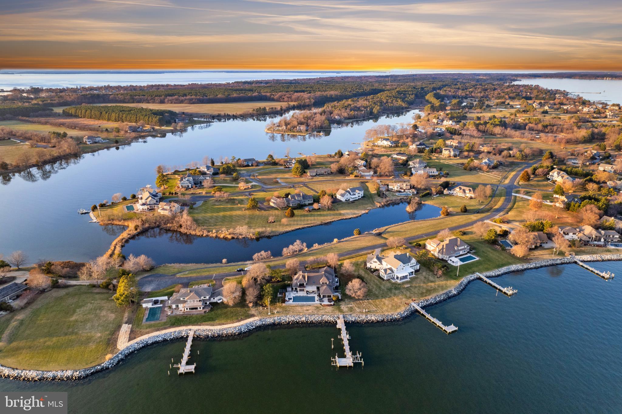 COVE CREEK CLUB - Residential