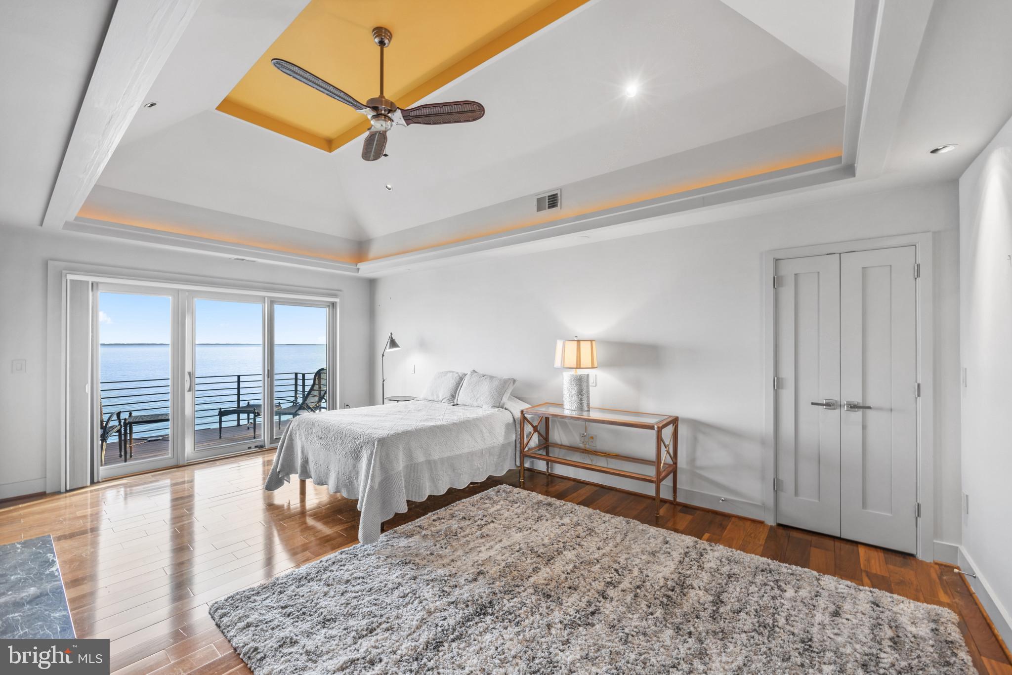 COVE CREEK CLUB - Residential