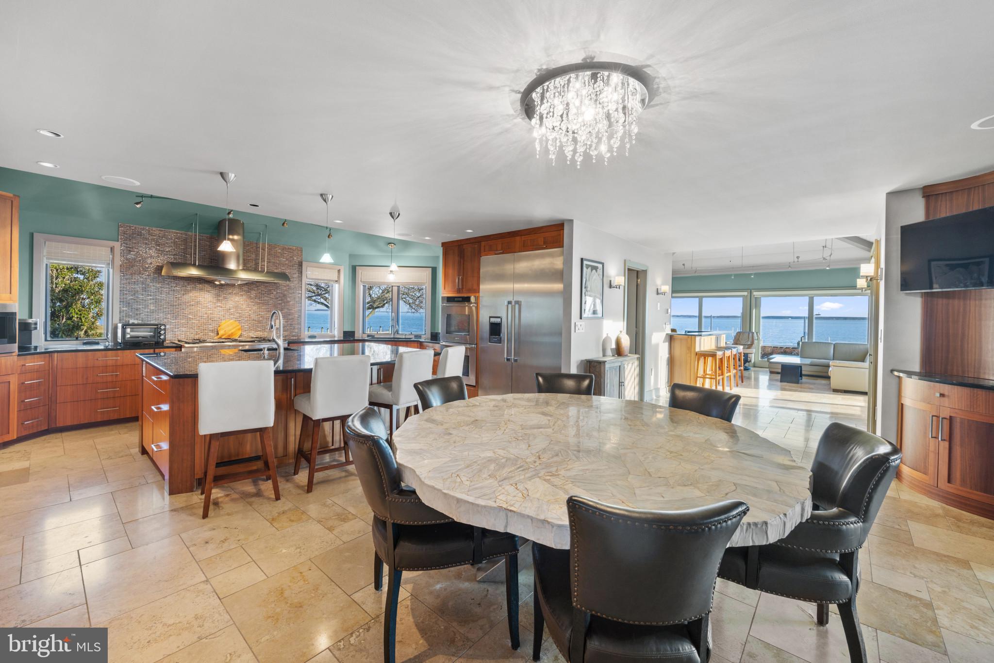 COVE CREEK CLUB - Residential