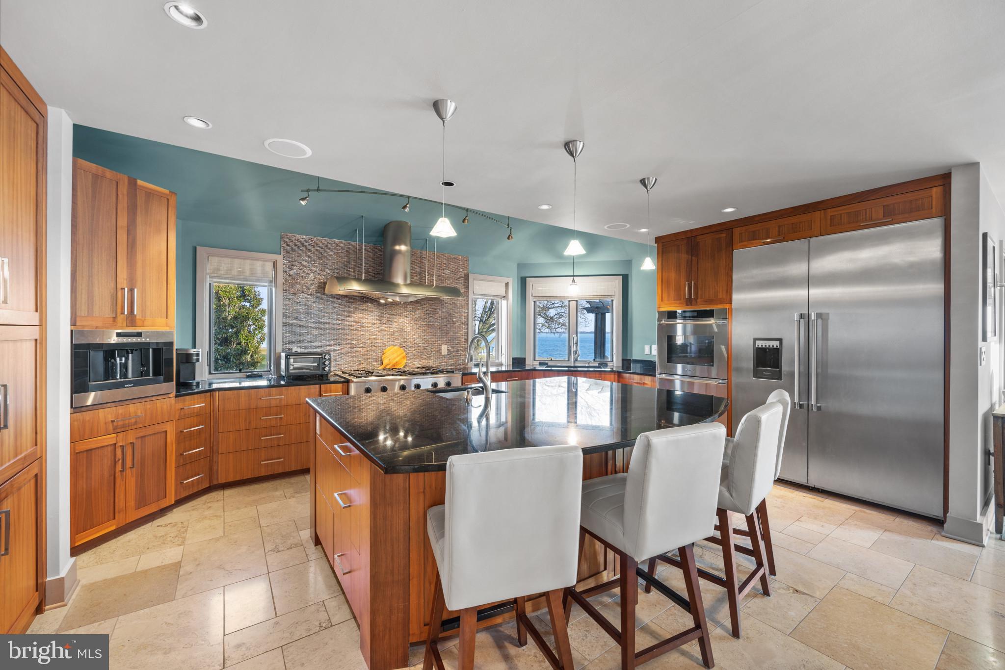 COVE CREEK CLUB - Residential