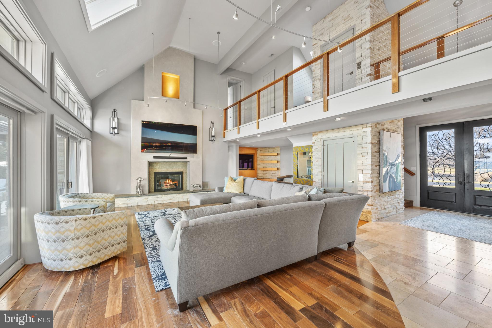 COVE CREEK CLUB - Residential