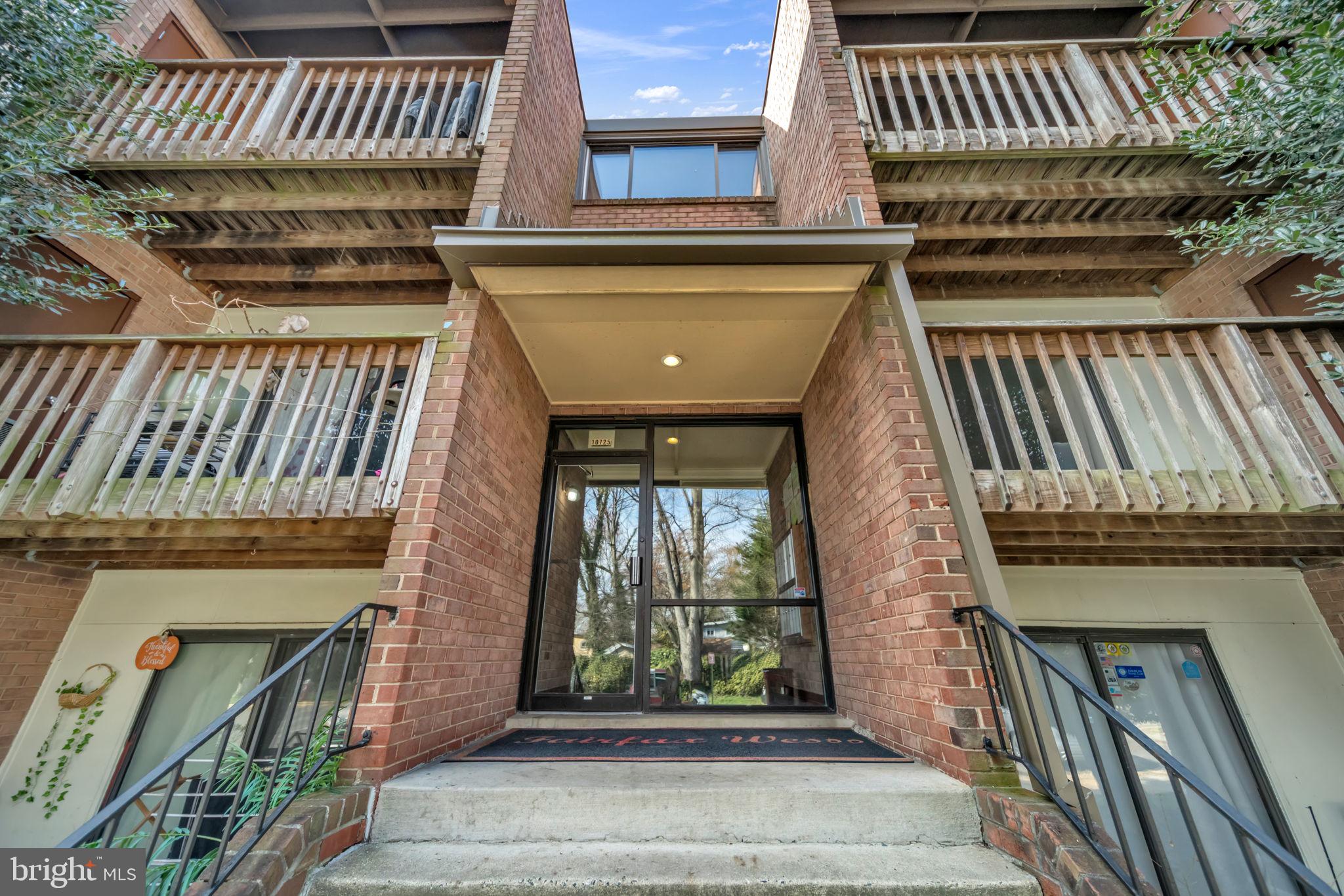 FAIRFAX WEST - Residential