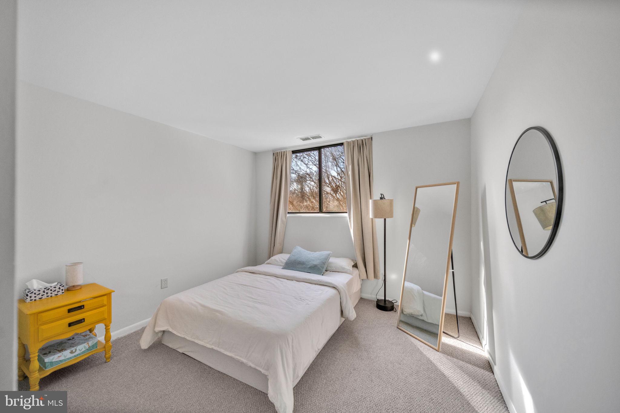 FAIRFAX WEST - Residential