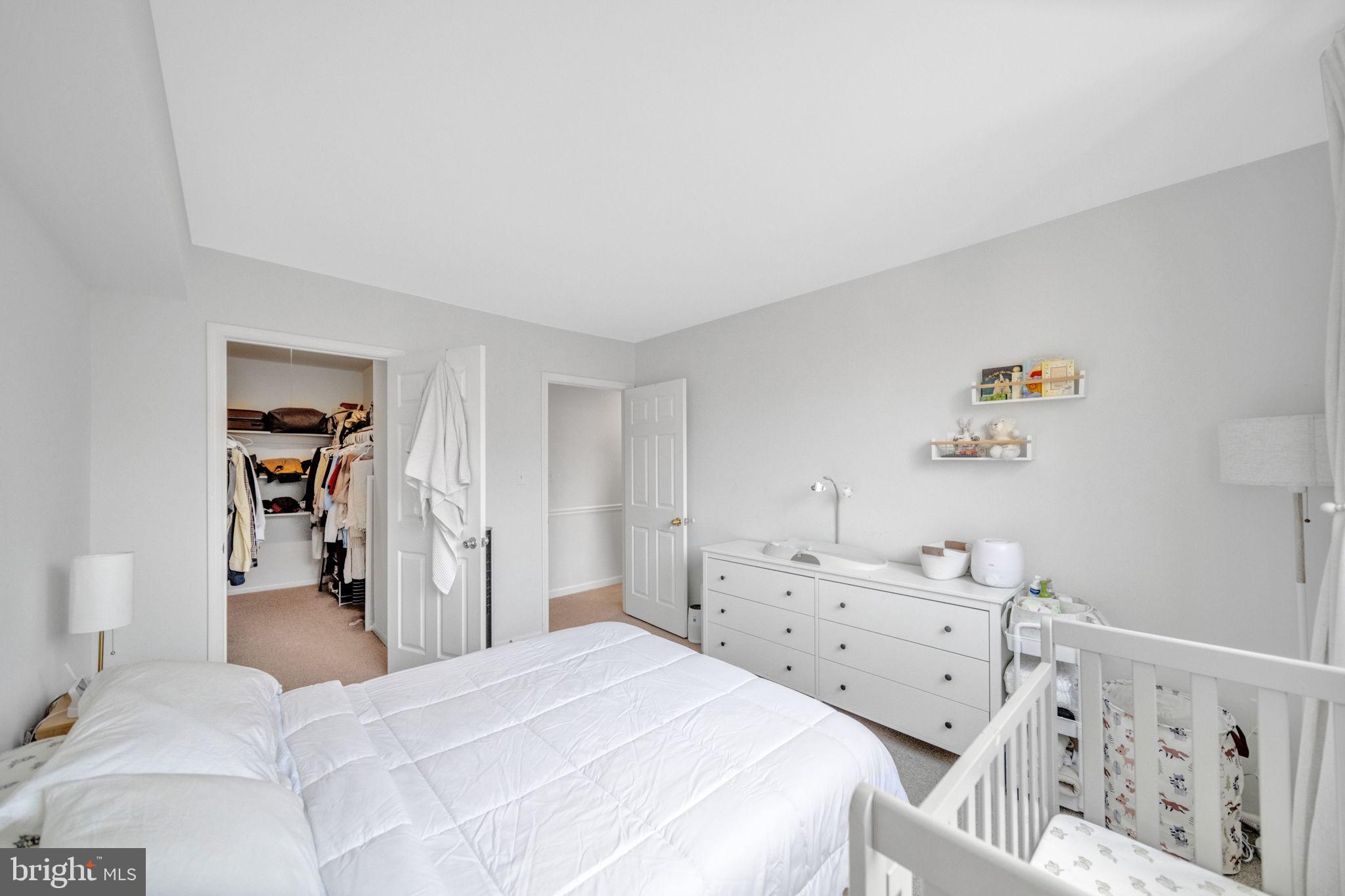 FAIRFAX WEST - Residential