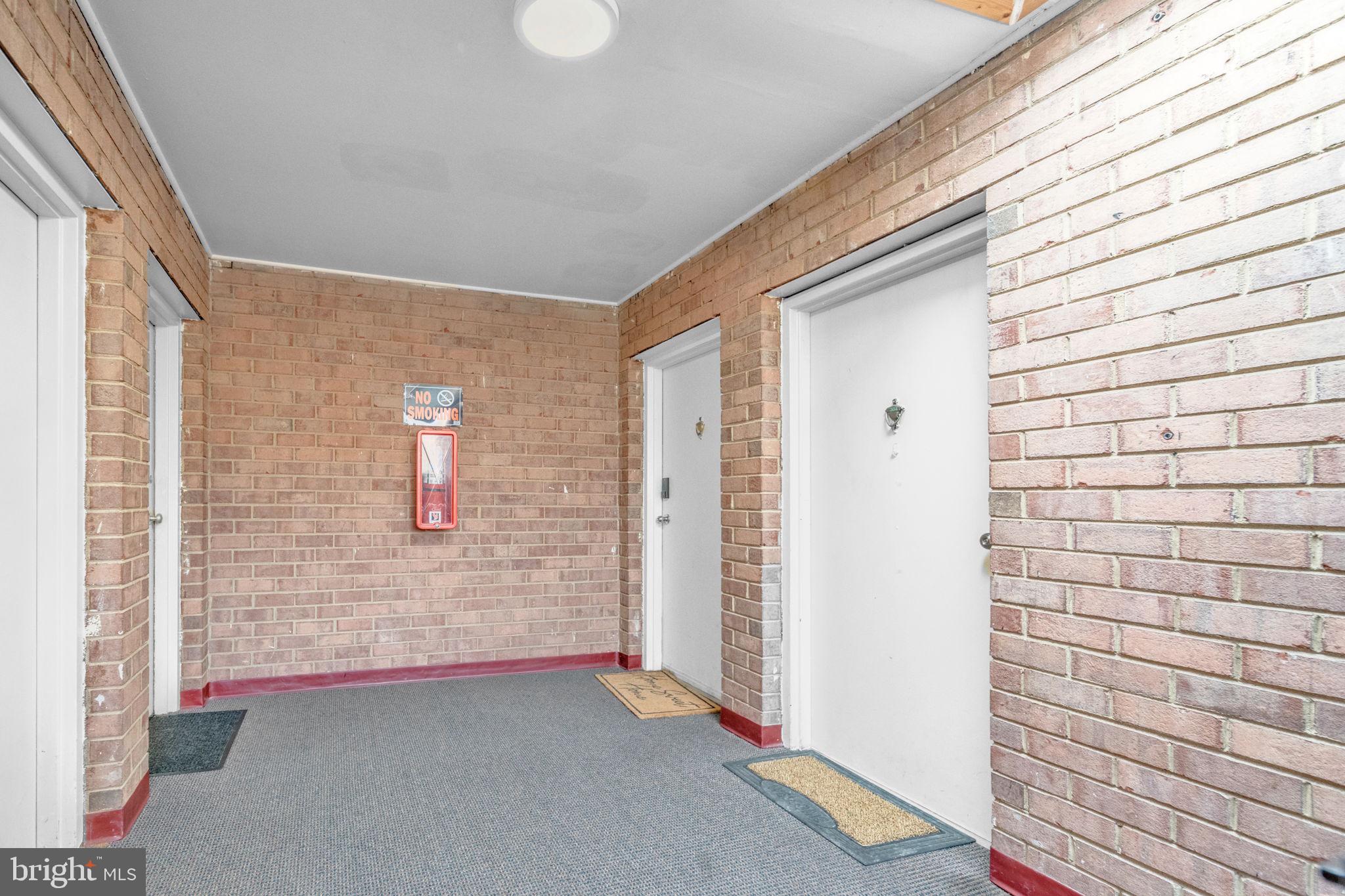 FAIRFAX WEST - Residential