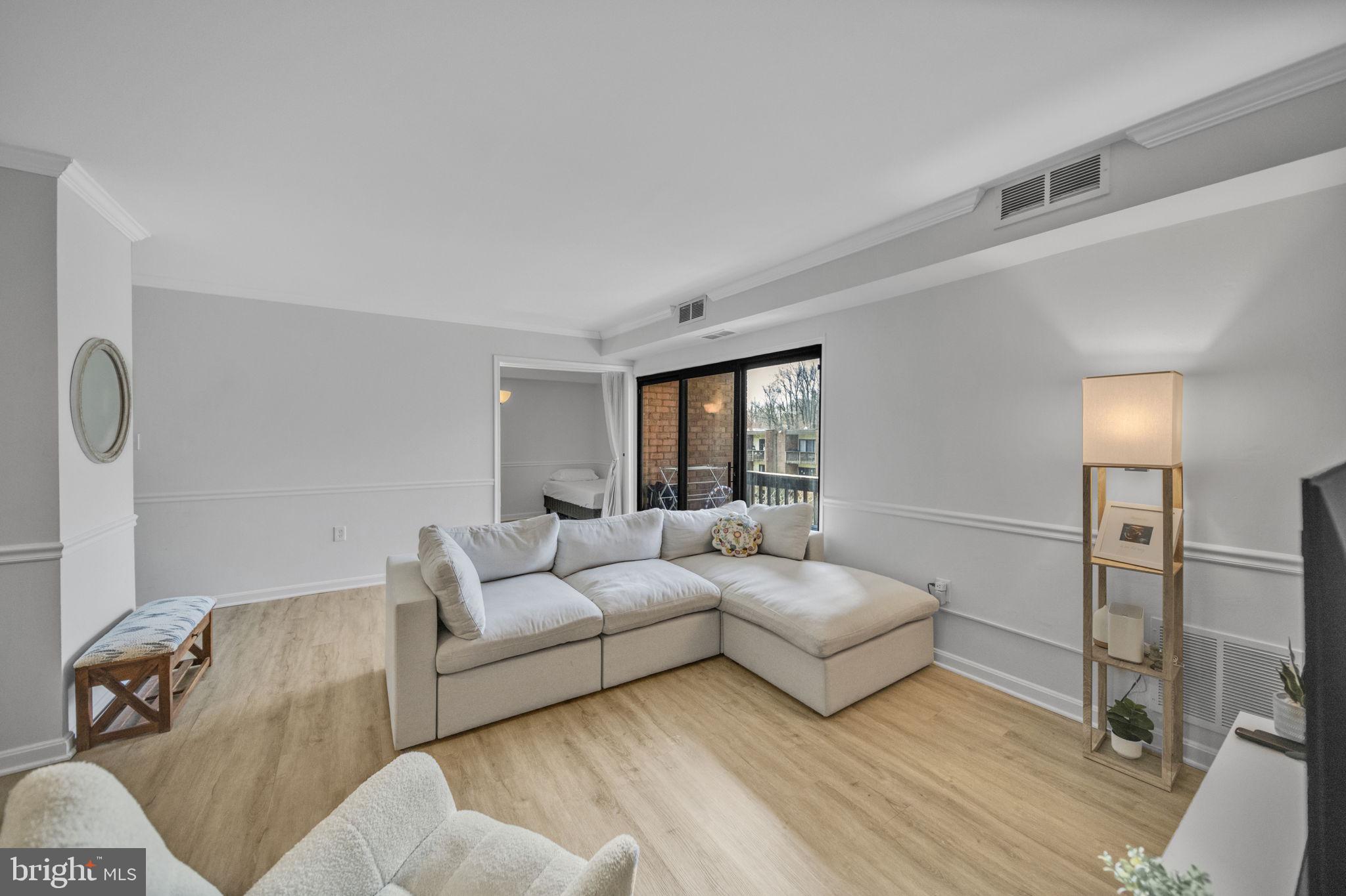 FAIRFAX WEST - Residential