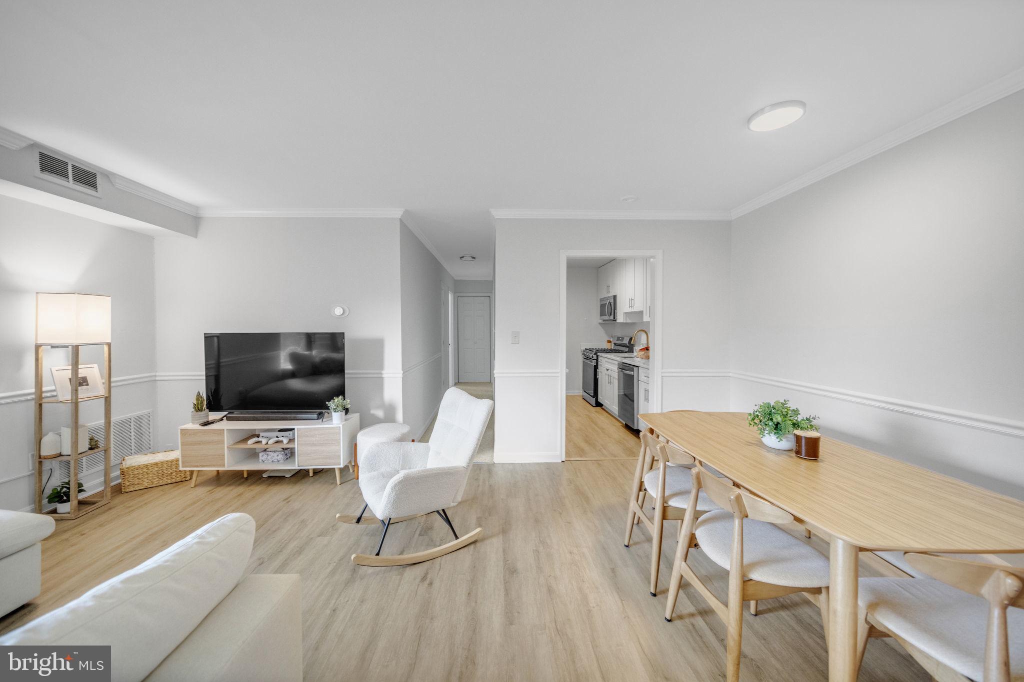 10725 W WEST DRIVE 303