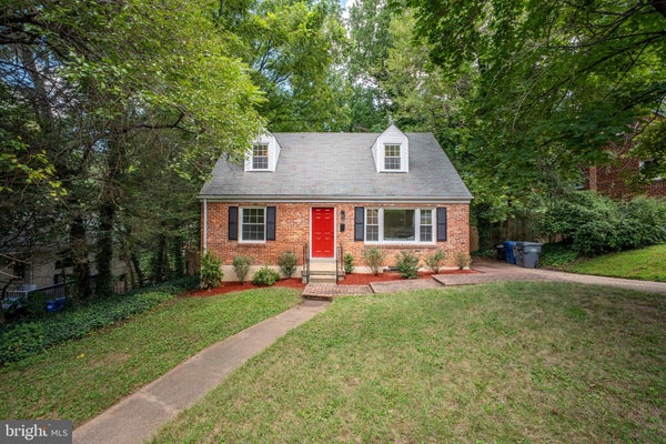 6474 OAKWOOD DR, FALLS CHURCH, VA 22041 - Image 86bf55f133e2de1a0b29a4fb86ab283d/462895649